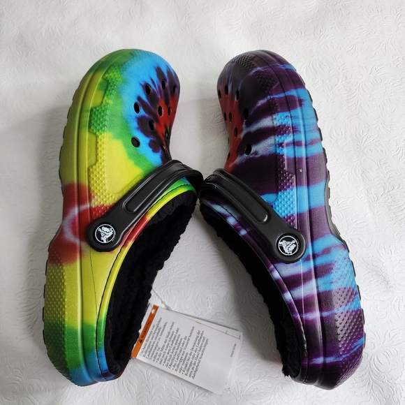 Crocs Classic Faux Fur Lined Multicolor Tie Dye Mens Size 10 Womens Size 12 NWT - Picture 4 of 10